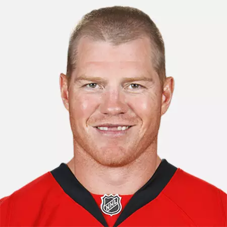 Chris Neil