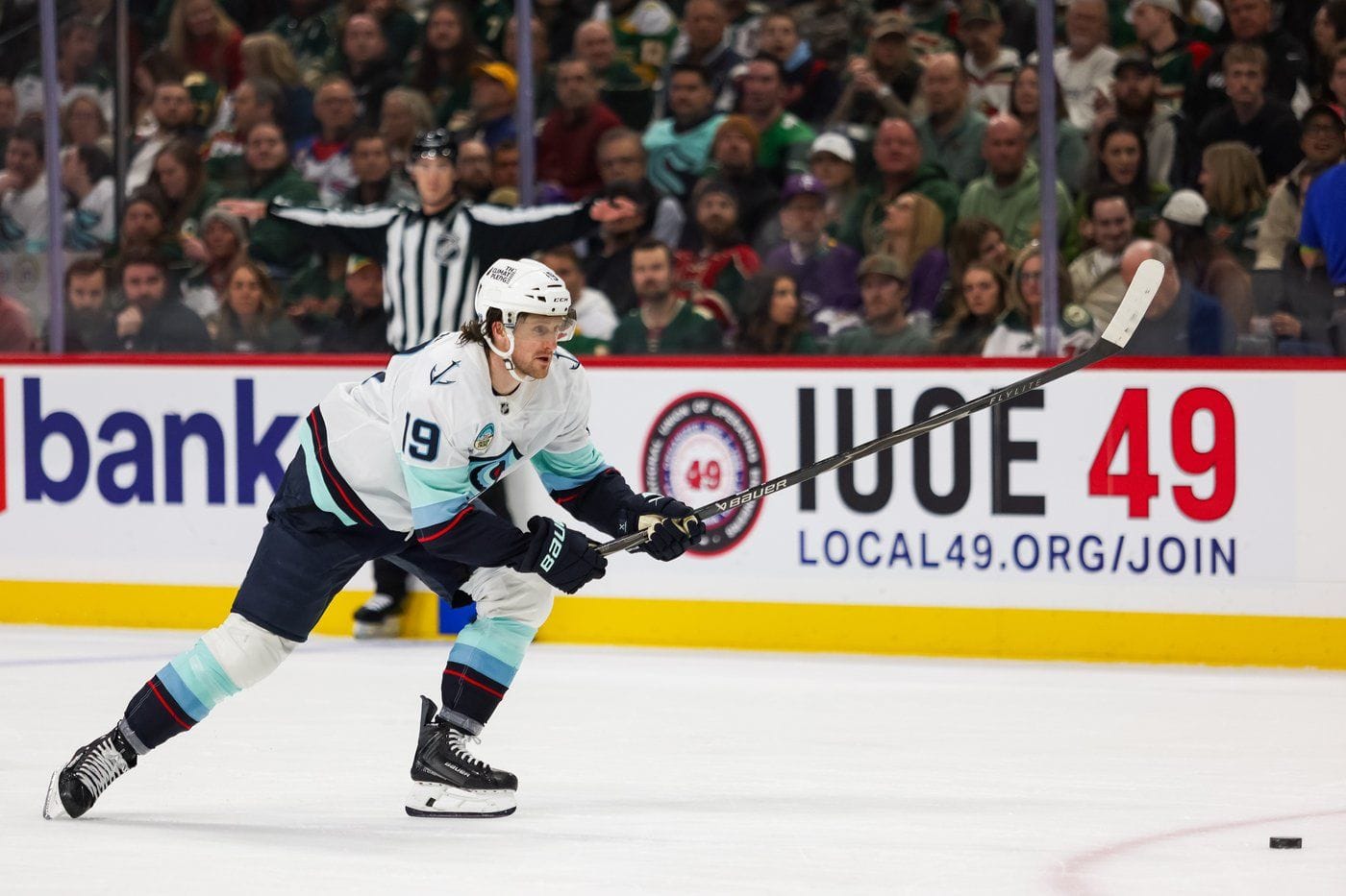 Seattle Kraken forward Jared McCann to miss remainder of 2025-26 season with lower-body injury