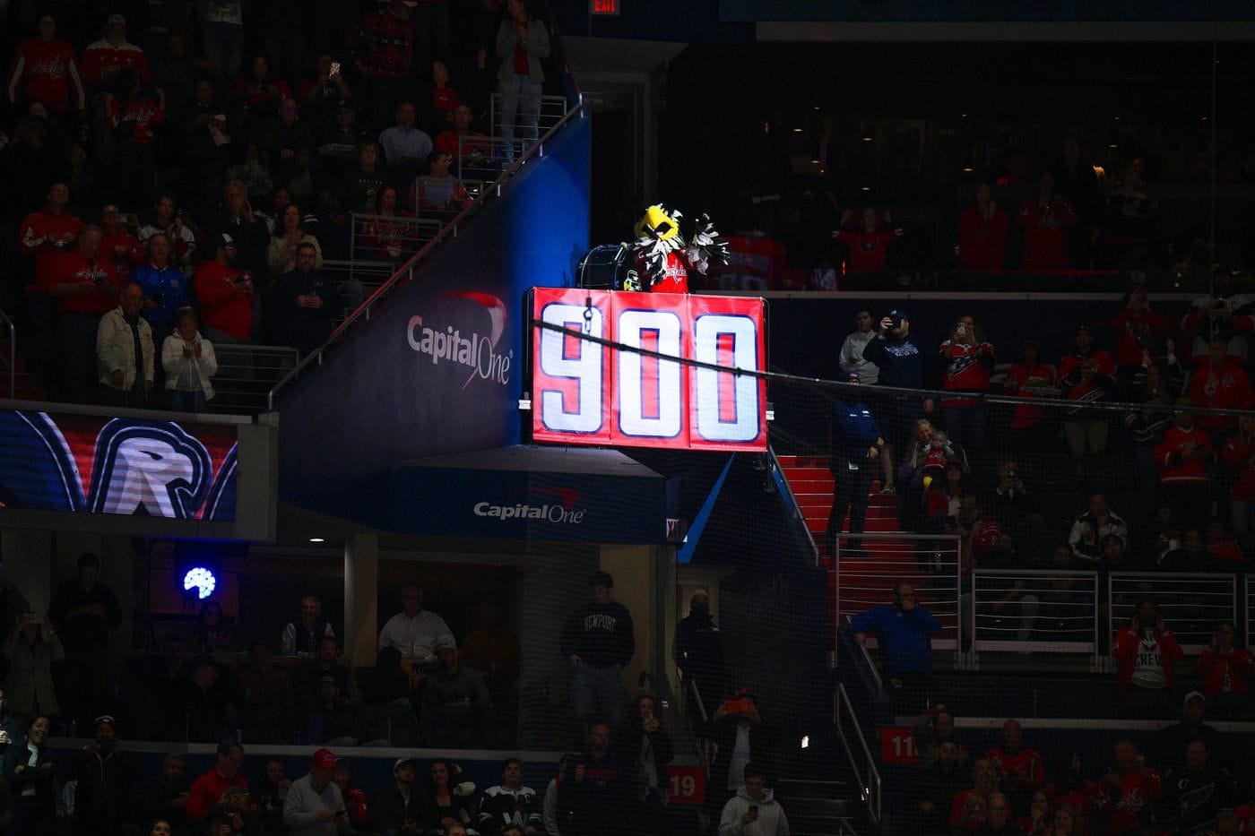 Alex Ovechkin scores his 900th NHL goal with the Washington Capitals