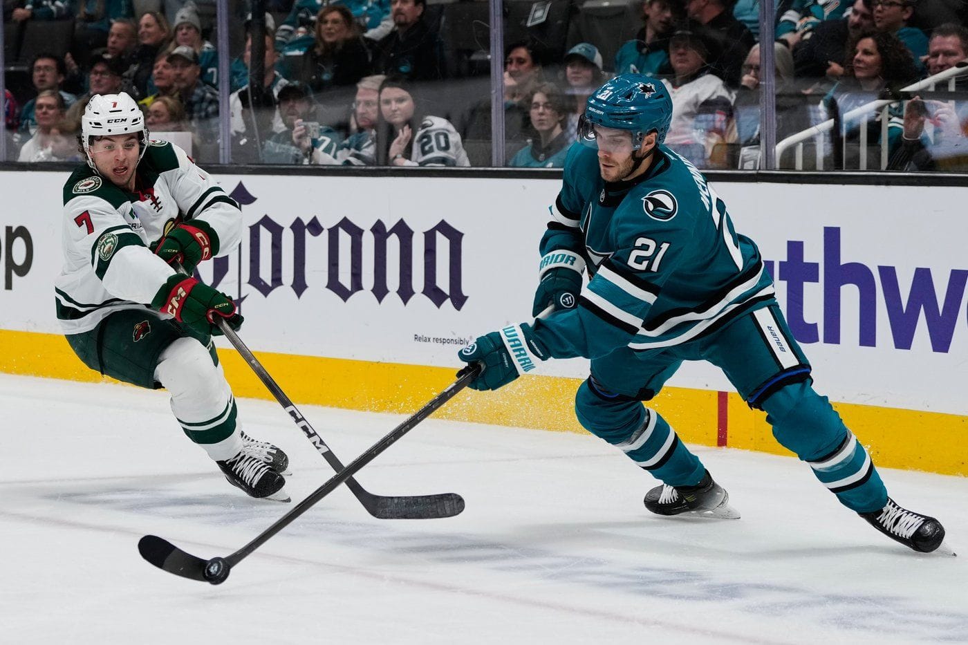 San Jose Sharks sign Alexander Wennberg to a three-year, $18M contract extension