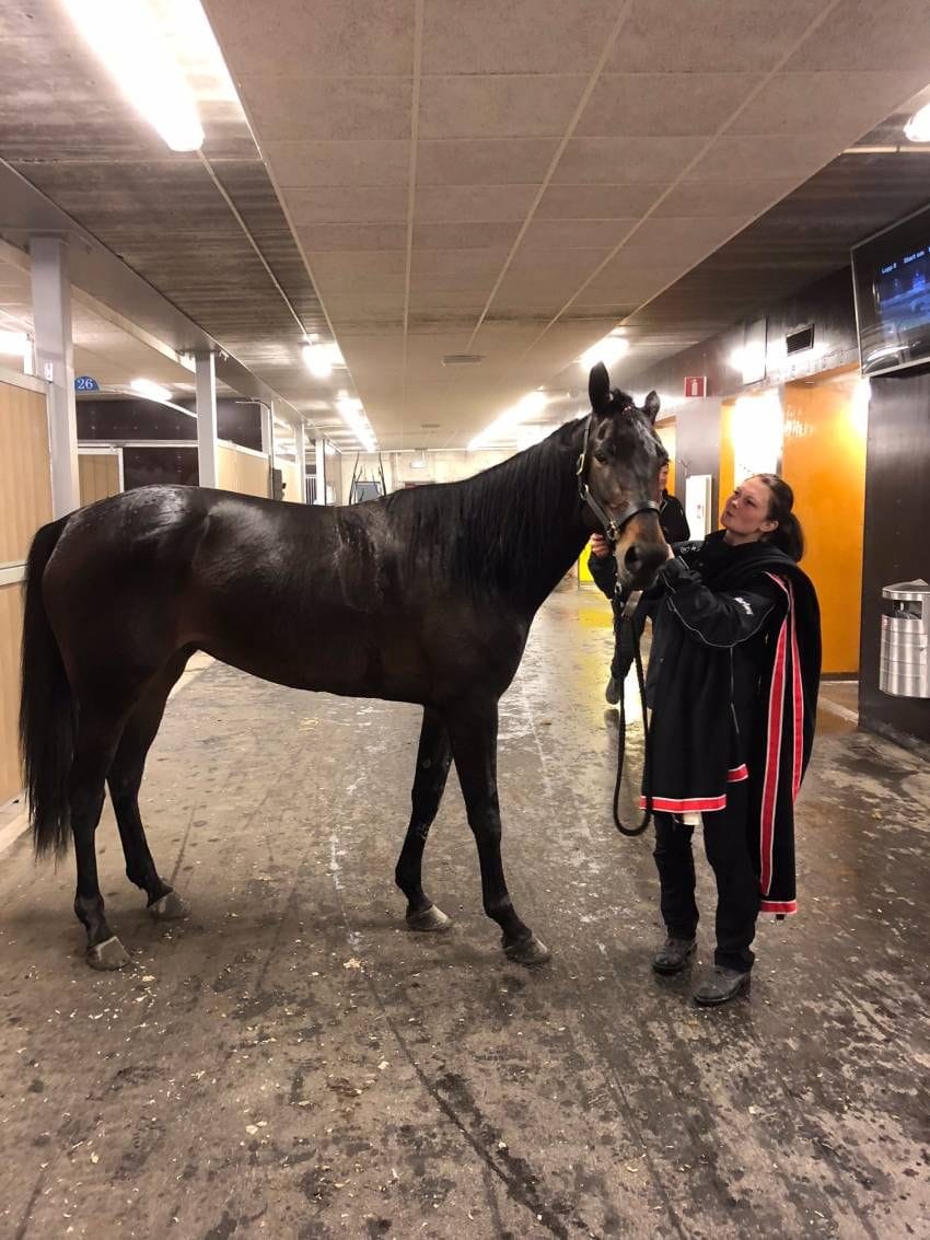 Forsberg, de la Rose, teammates around the track