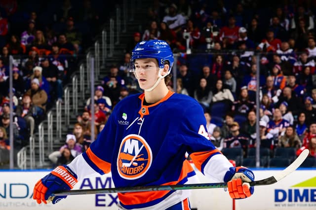 Schaefer signs on as Hockey Fights Cancer Champion
