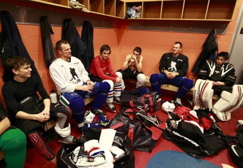 Henrik Sedin hits 1,000 point mark