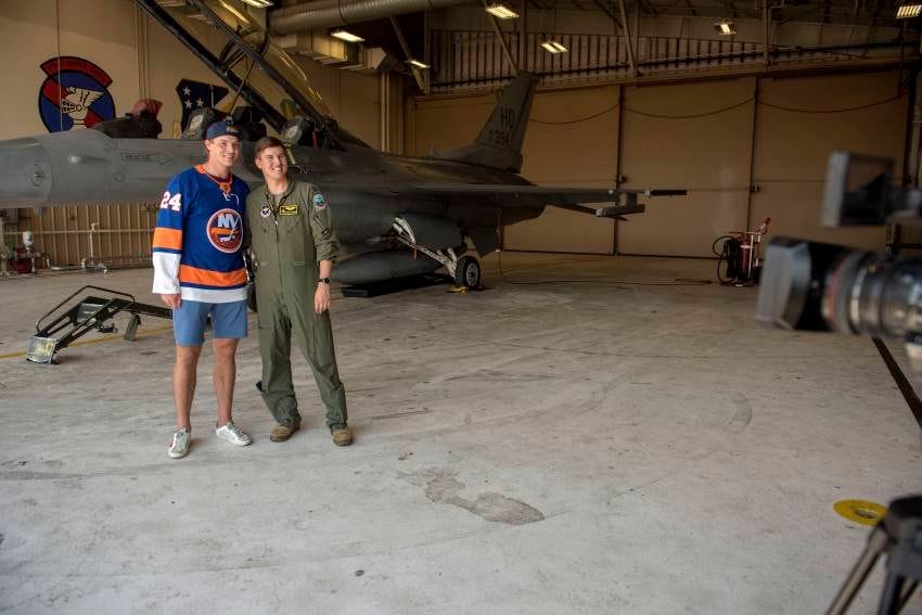 Scott Mayfield reaches new heights and speed alongside brother on F-16 trip