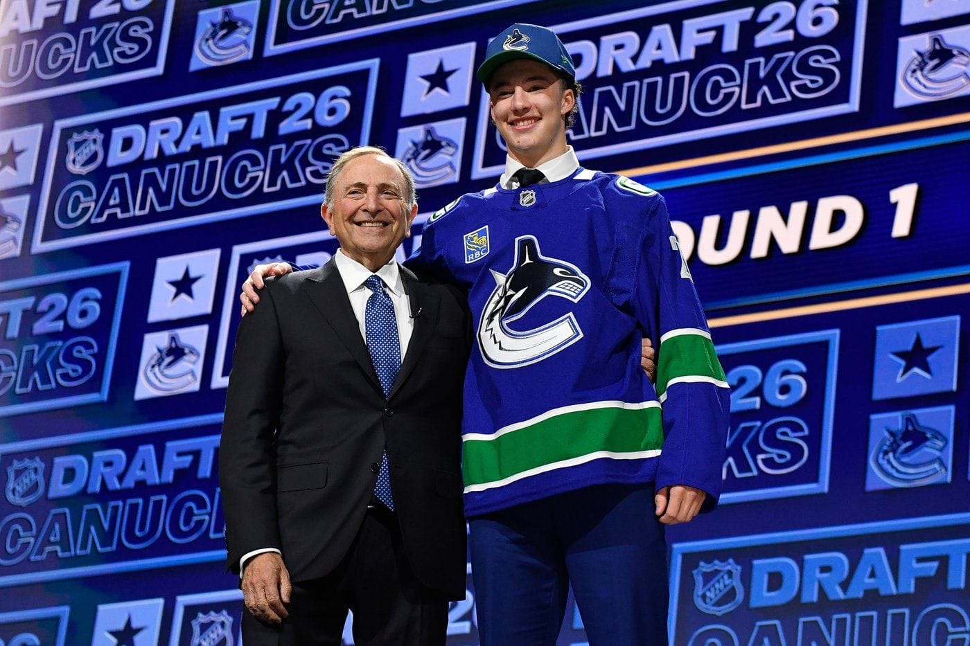 Maple Leafs select Penn State forward Gavin McKenna with the No. 1 pick in NHL draft