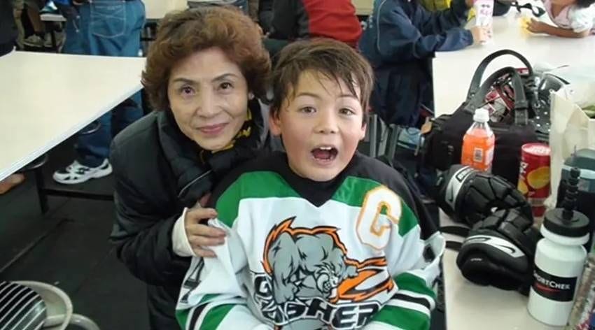 Spence embraces unique background in non-traditional path to NHL