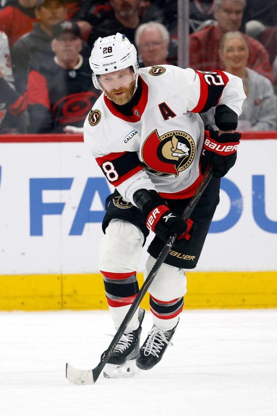 Senators re-sign veteran forward Claude Giroux to one-year contract