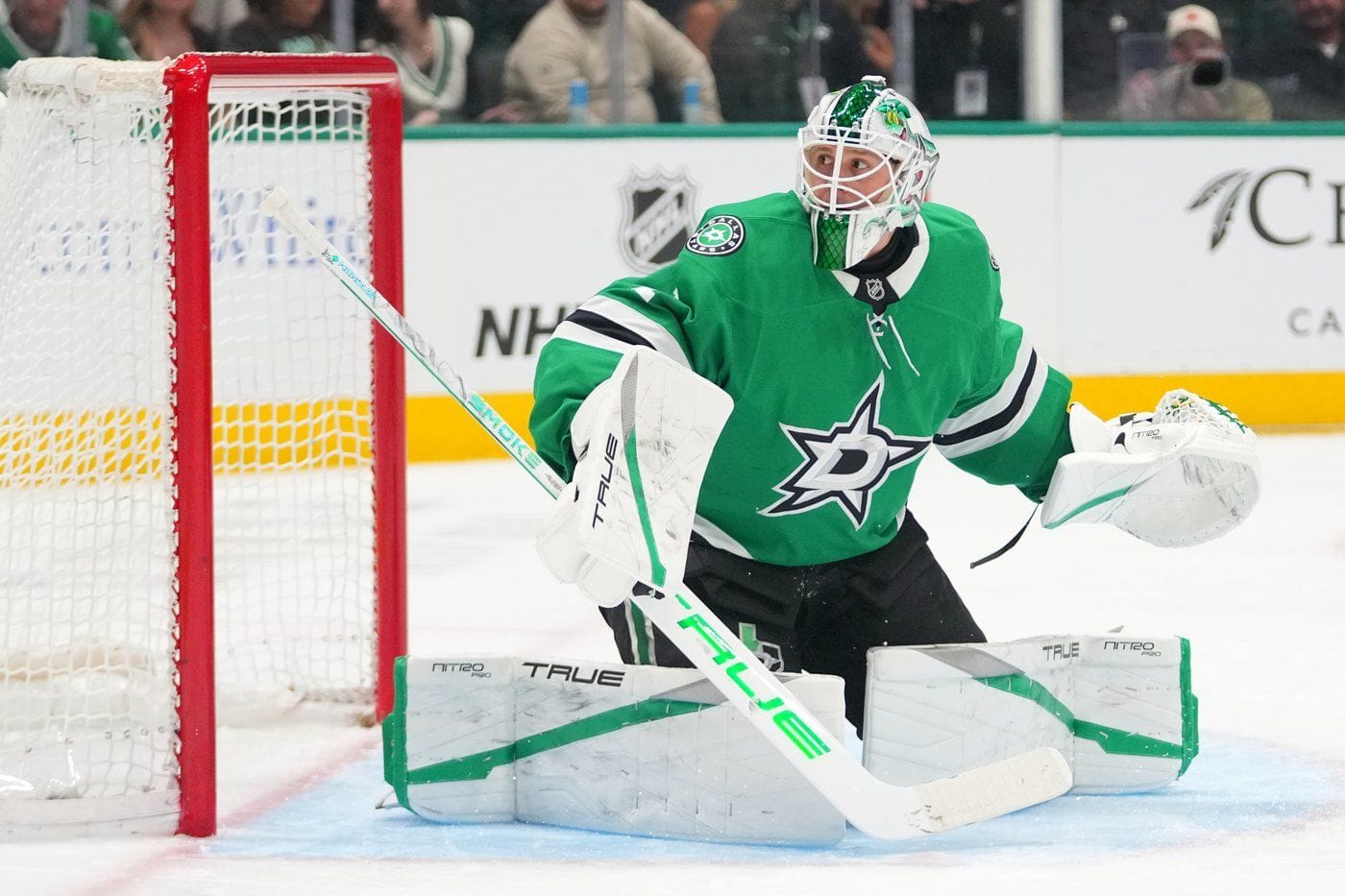 Stars sign goalie Casey DeSmith to 2-year, $5 million extension as backup to Jake Oettinger